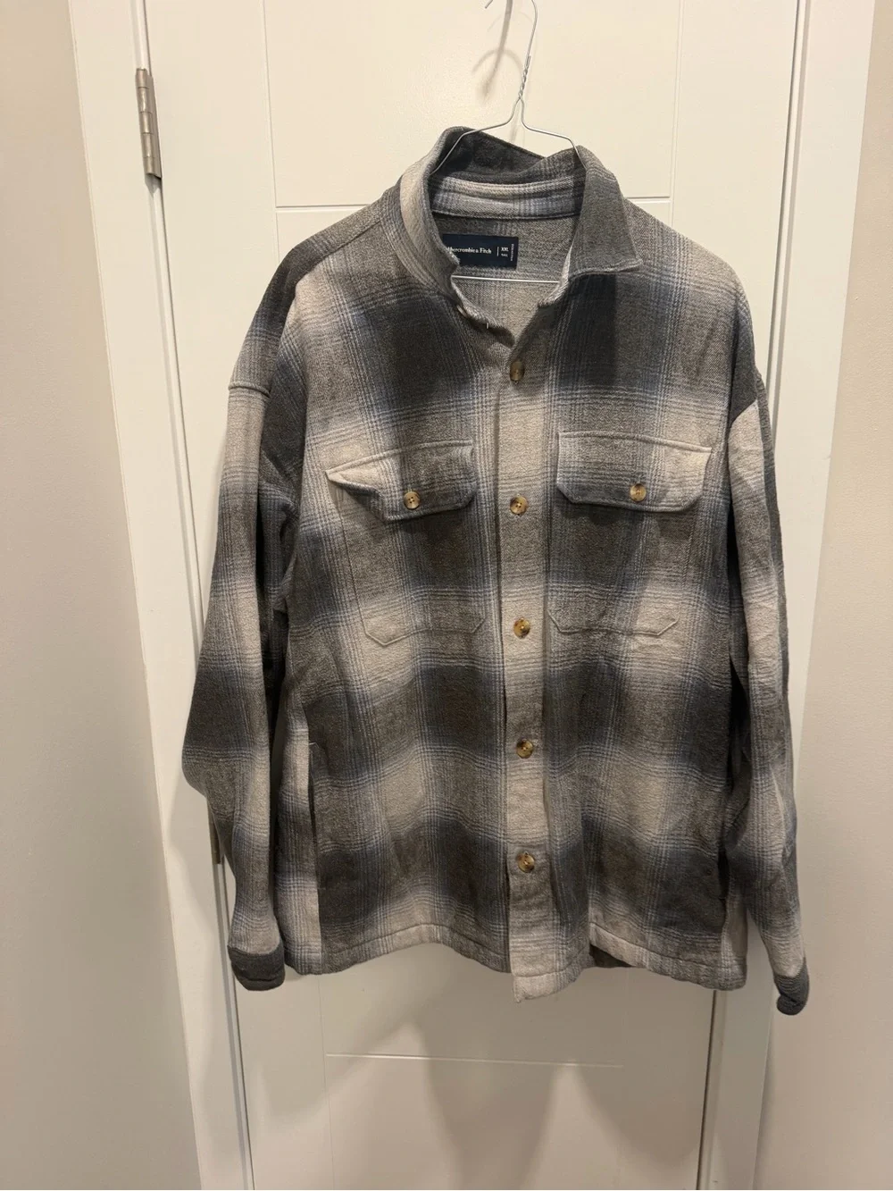 Abercrombie & Fitch Gray Plaid Lightweight Shacket